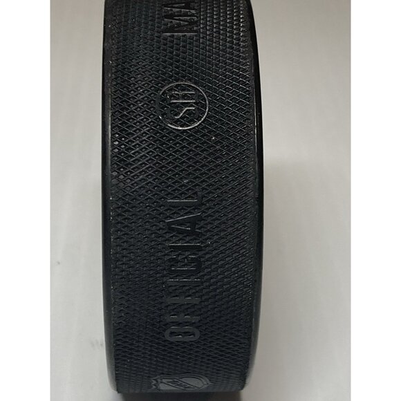 Washington Capitals JOHN CARLSON SIGNED AUTOGRAPHED OFFICIAL NHL HOCKEY PUCK - Picture 6 of 6